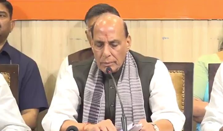 বাংলাদেশের মতো সরকার পরিবর্তনের ষড়যন্ত্র চলছে ভারতে, দাবি রাজনাথ সিংয়ের